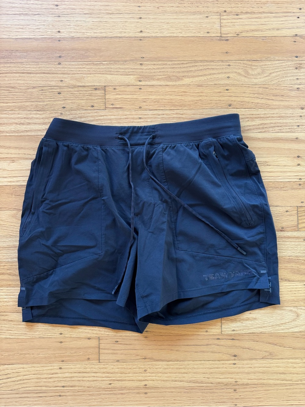 lululemon Men's License to Train Black Shorts Size Large